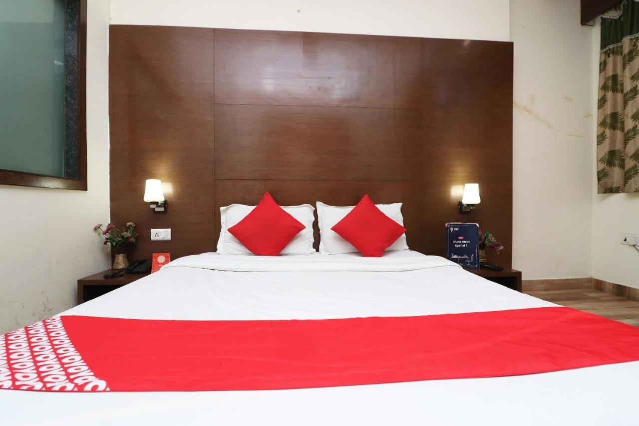 نيودلهي Oyo 18753 Hotel Glance Inn المظهر الخارجي الصورة