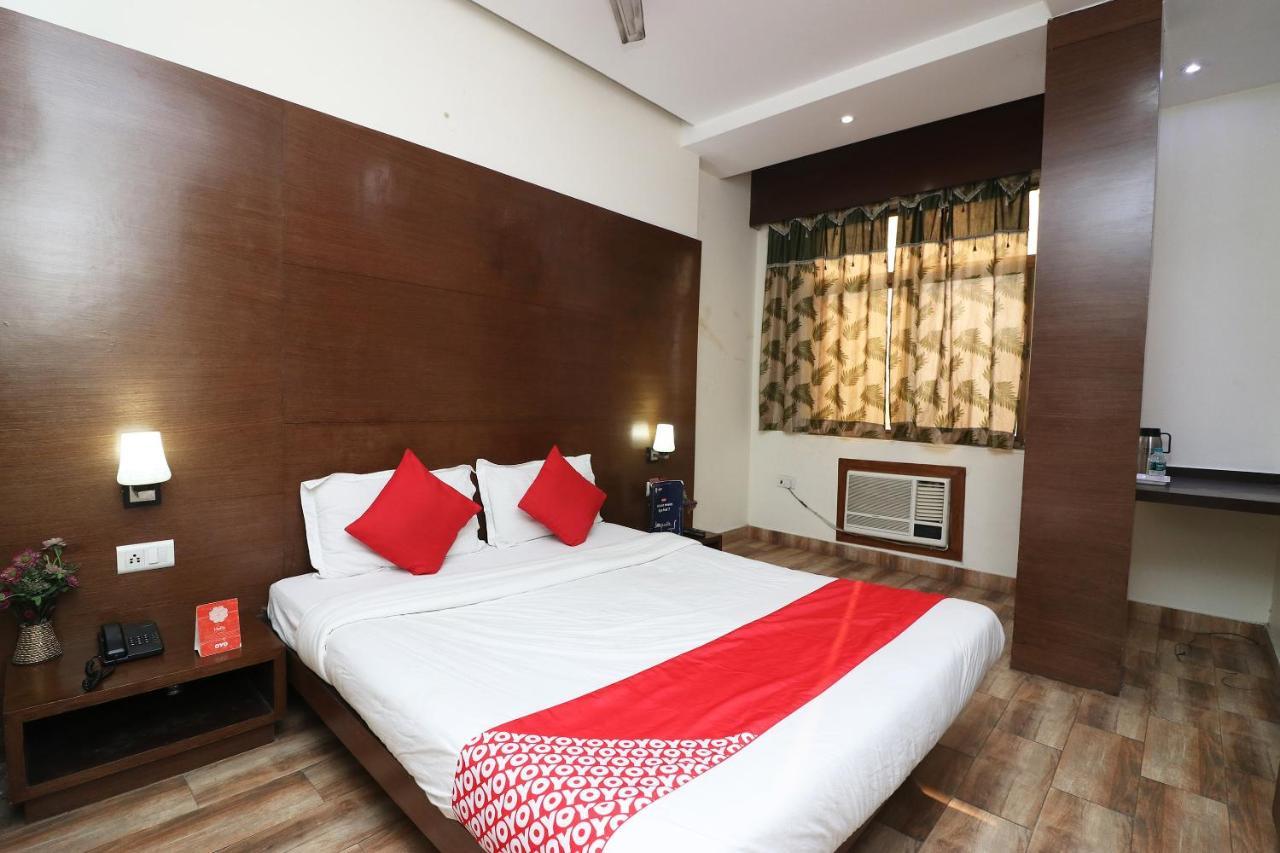 نيودلهي Oyo 18753 Hotel Glance Inn المظهر الخارجي الصورة