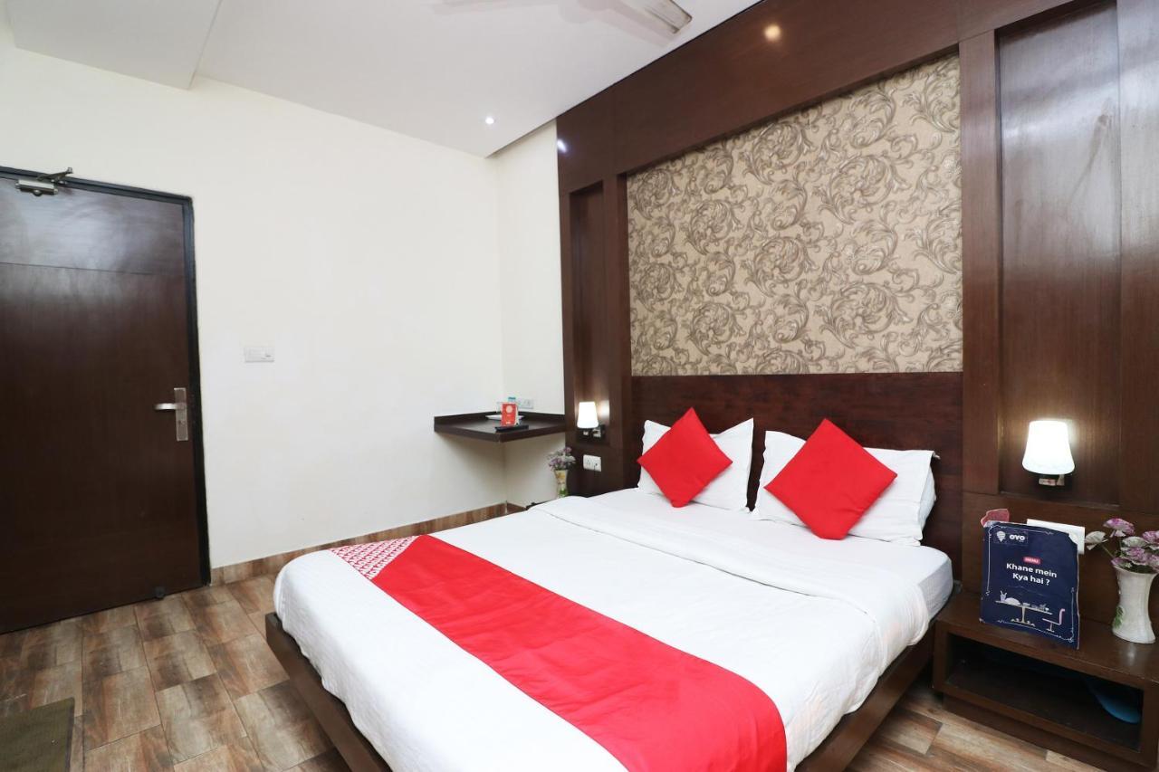 نيودلهي Oyo 18753 Hotel Glance Inn المظهر الخارجي الصورة