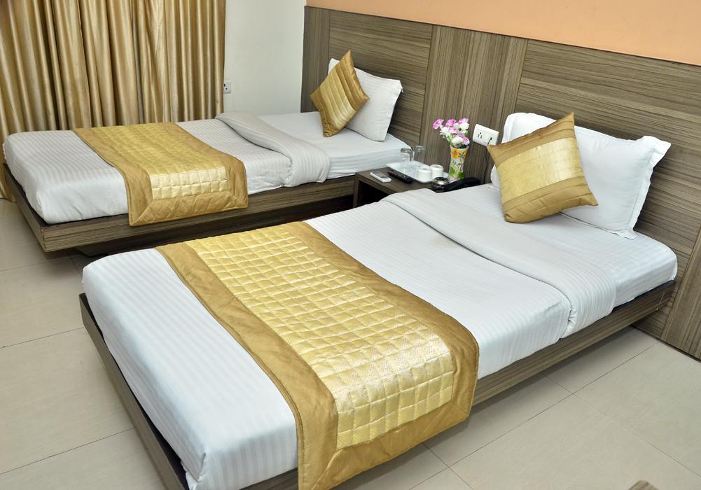 نيودلهي Oyo 18753 Hotel Glance Inn المظهر الخارجي الصورة